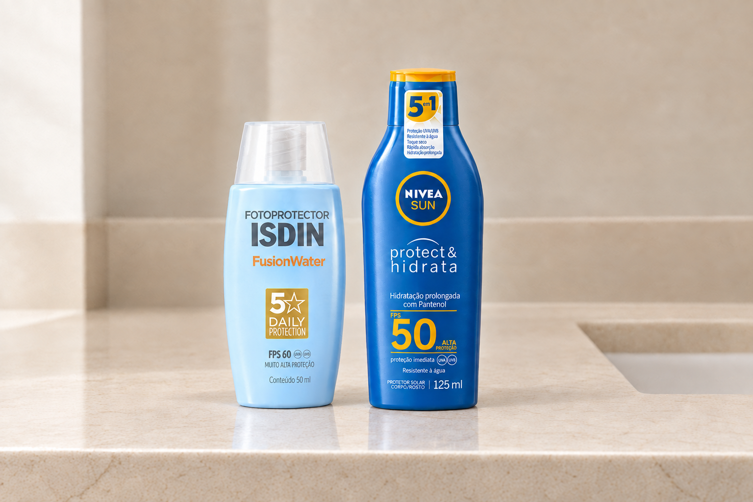 Protetor solar para pele madura: ISDIN Fotoprotector Fusion Water FPS 60 e Nivea Sun Protect & Hidrata FPS 50 lado a lado na pia